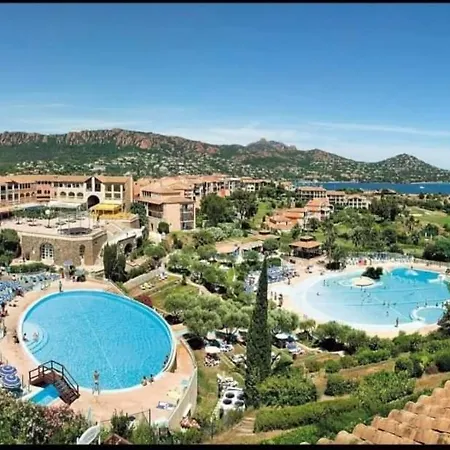 Διαμέρισμα Escapade Ensoleillee Sur La Cote D'azur - Cap Esterel